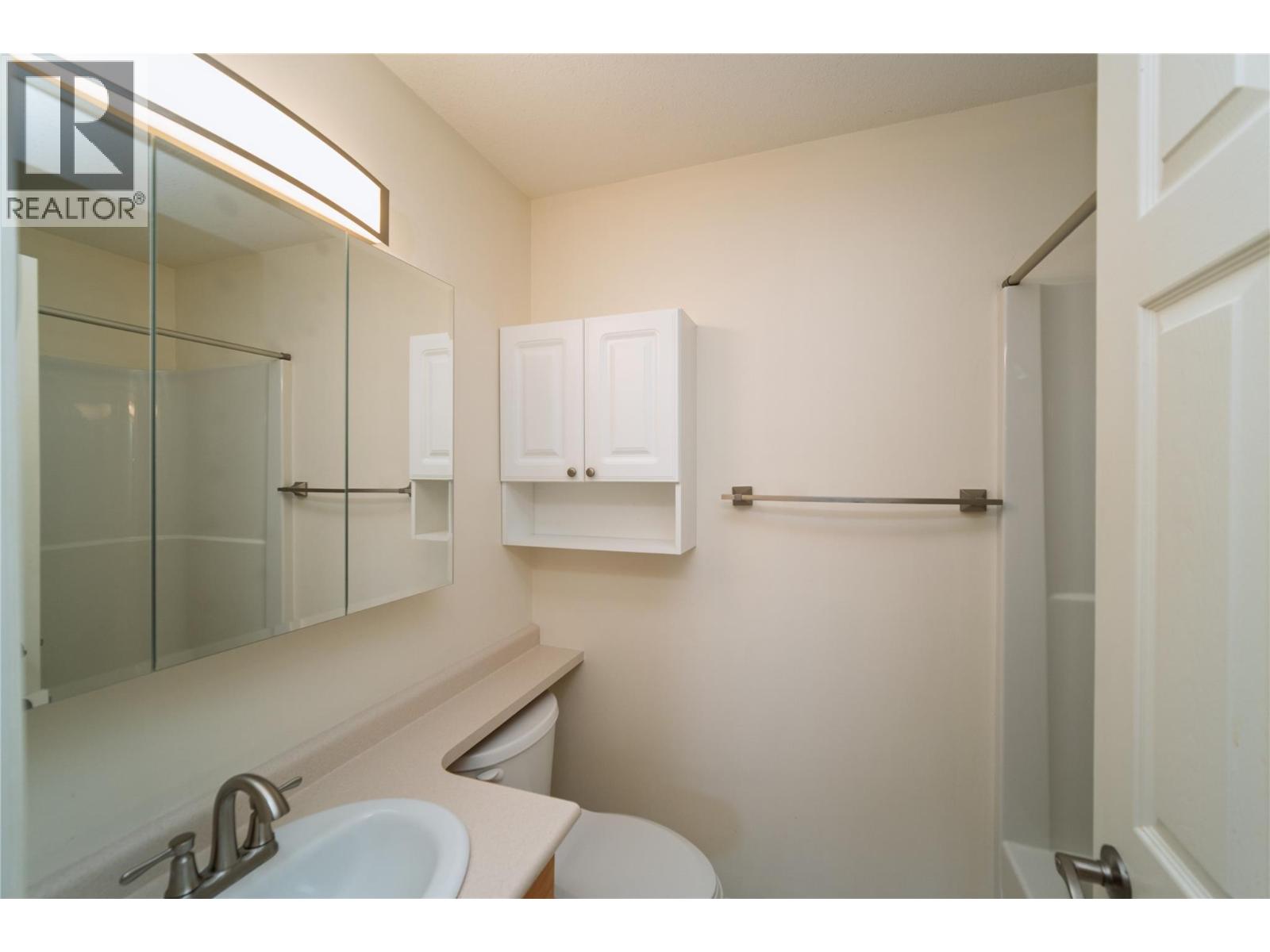 1201 Kokanee  N Drive N Unit# 206, Cranbrook, British Columbia  V1C 6P8 - Photo 41 - 10365737