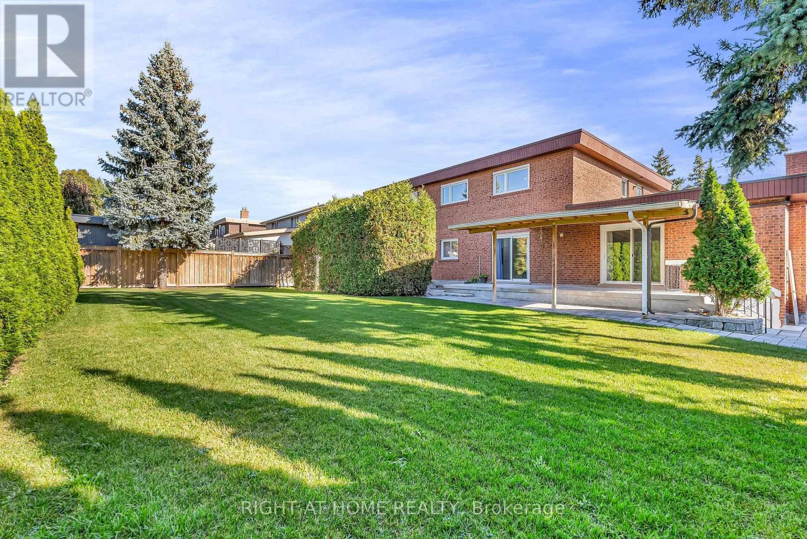 373 Firglen Ridge, Vaughan (Islington Woods), Ontario  L4L 1N6 - Photo 37 - N12461271