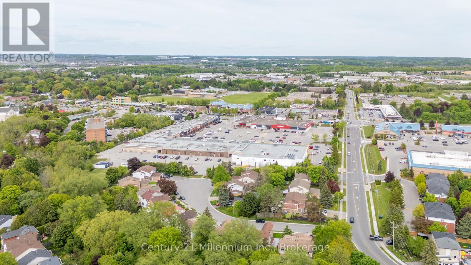 43 Stoddart Drive, Aurora, Ontario  L4G 2G2 - Photo 41 - N12461412