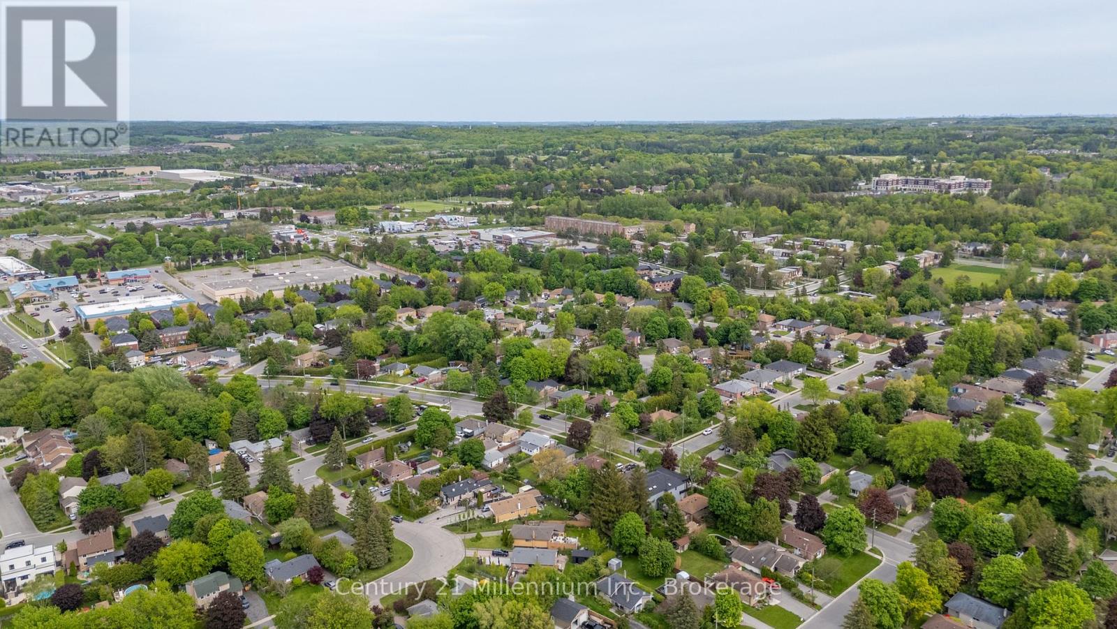 43 Stoddart Drive, Aurora, Ontario  L4G 2G2 - Photo 42 - N12461412