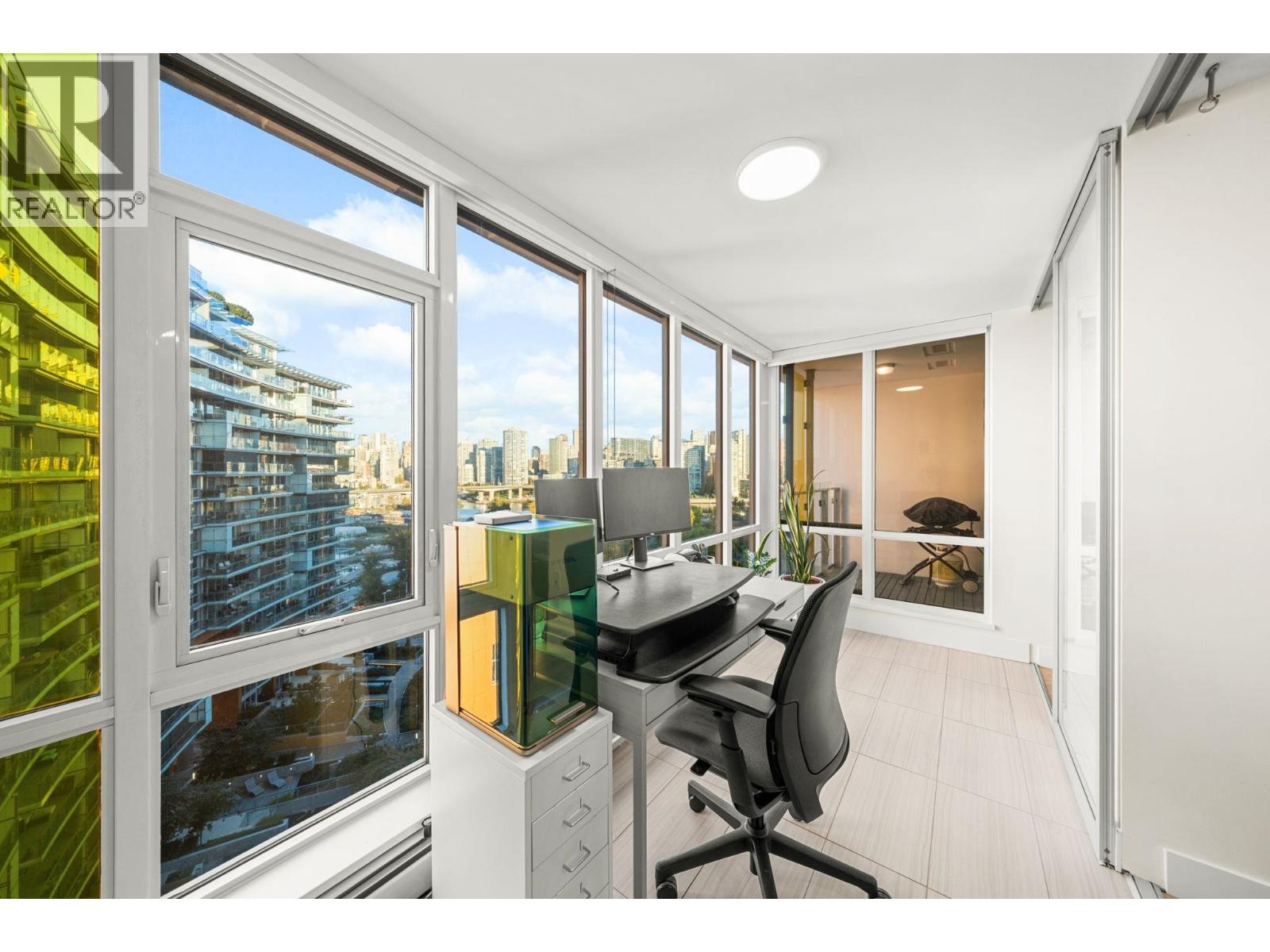 1201 1788 Columbia Street, Vancouver, British Columbia  V5Y 0L7 - Photo 4 - R3058120