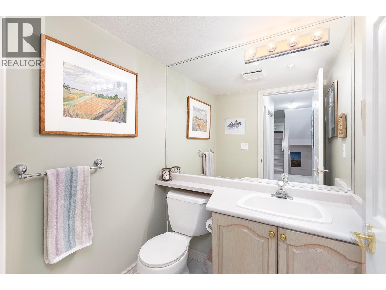Th D 1133 E 29th Street, North Vancouver, British Columbia  V7K 1C3 - Photo 18 - R3058122