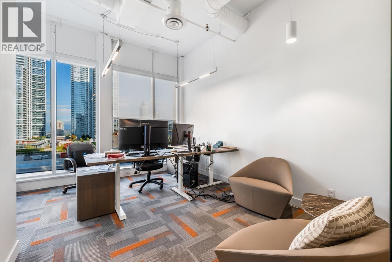 703 6378 Silver Avenue, Burnaby, British Columbia  V5H 0J2 - Photo 2 - C8072942