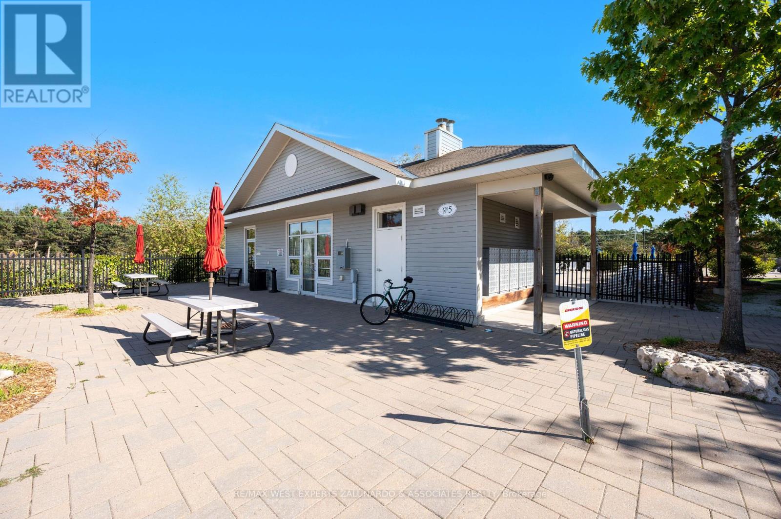 305 - 8 Brandy Lane Drive, Collingwood, Ontario  L9Y 0X4 - Photo 42 - S12461318
