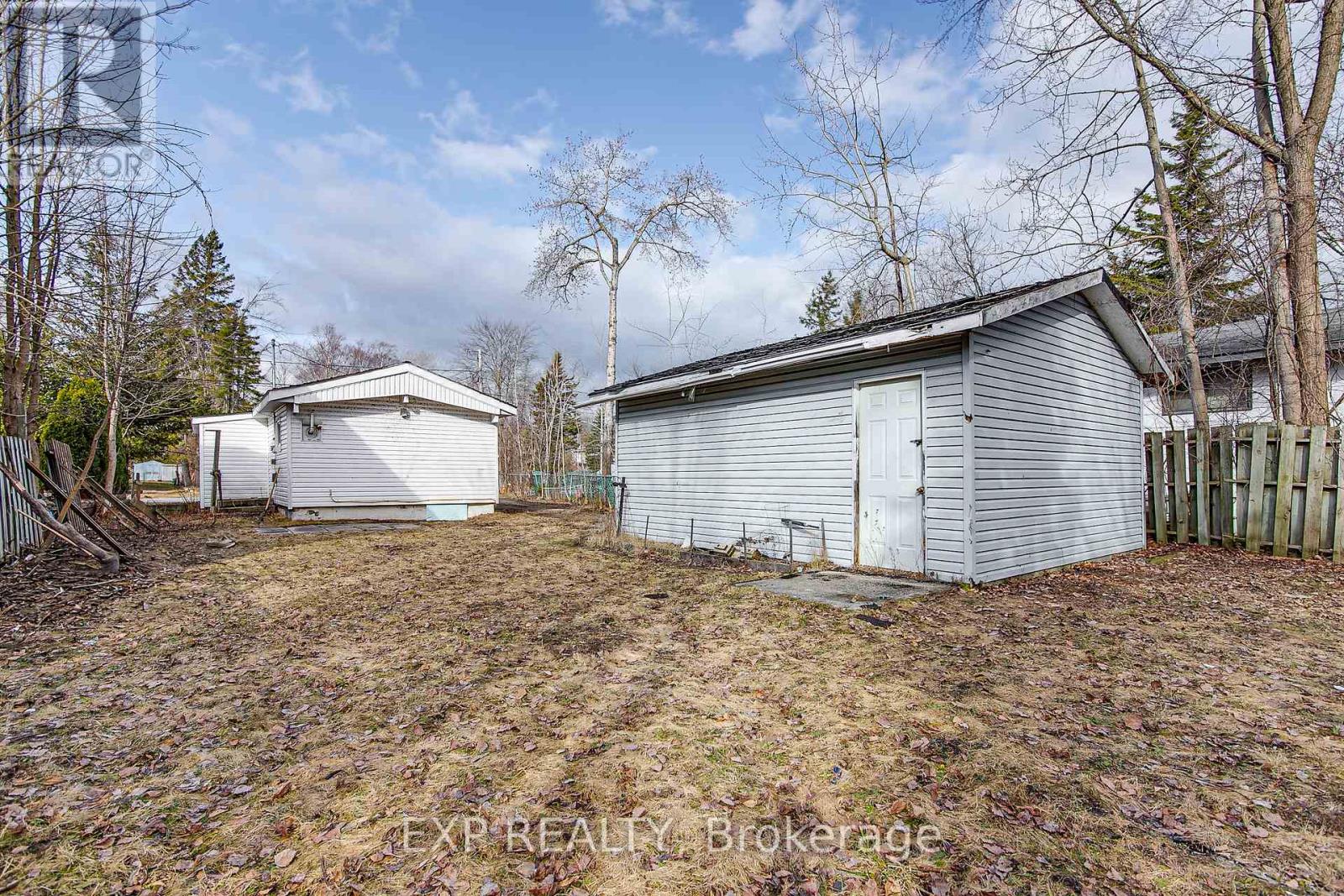 7 60th Street S, Wasaga Beach, Ontario  L9Z 1V9 - Photo 14 - S12461340