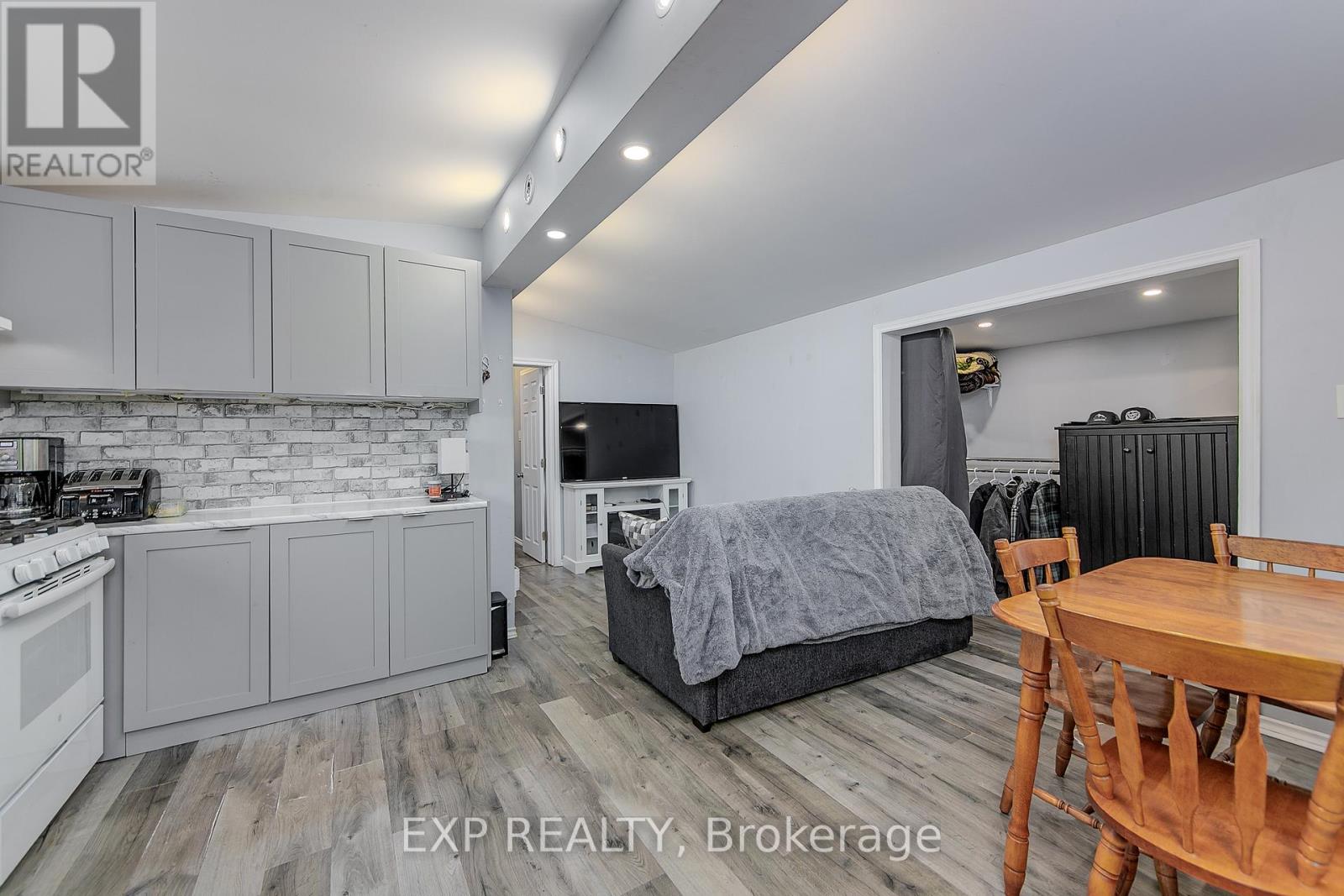 7 60th Street S, Wasaga Beach, Ontario  L9Z 1V9 - Photo 20 - S12461340