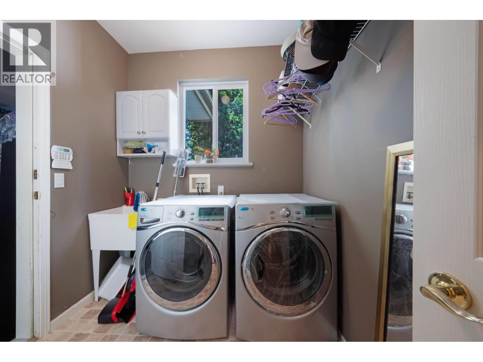 6 Linden Street, Port Moody, British Columbia  V3H 5C1 - Photo 15 - R3058112