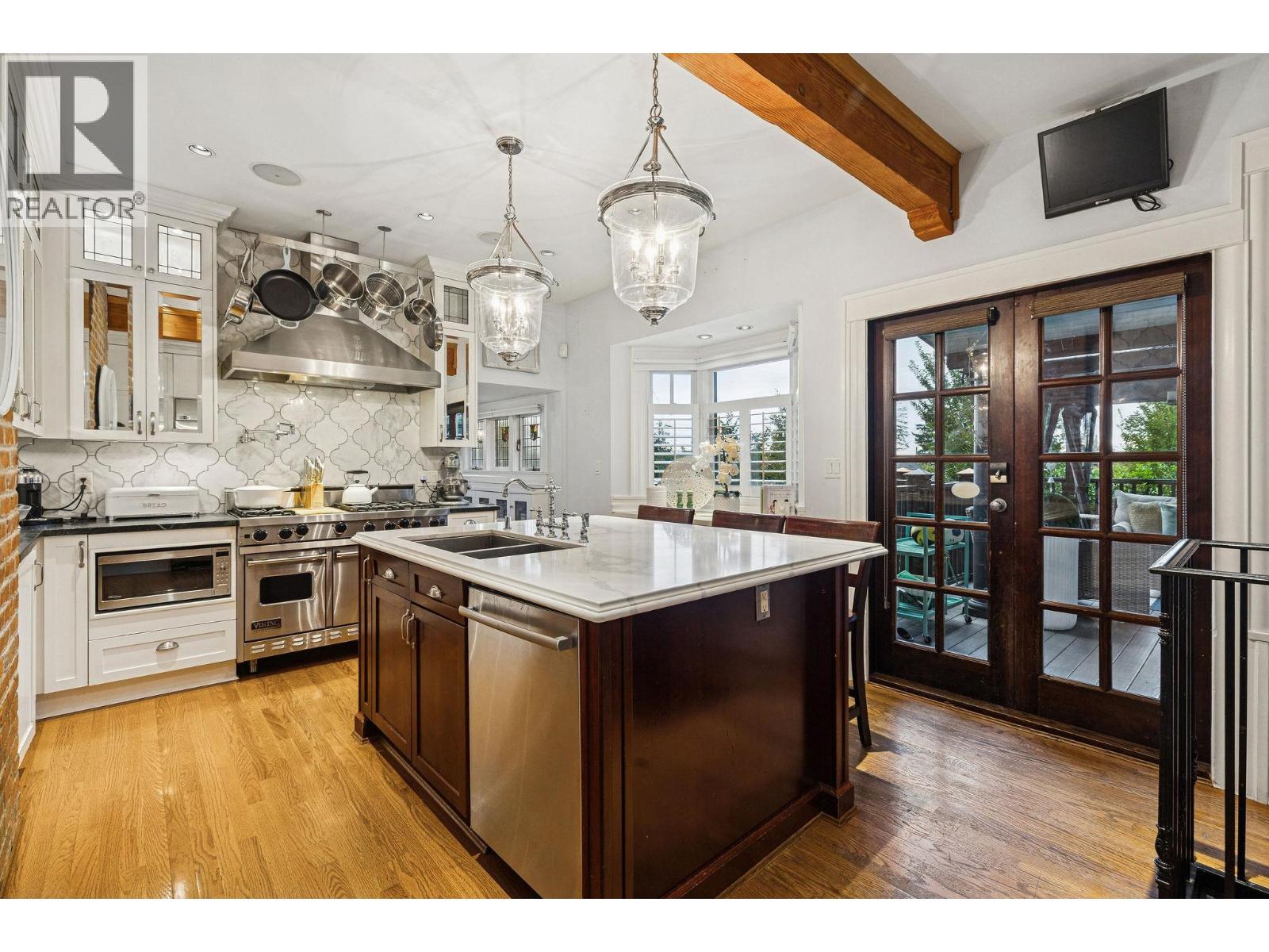 745 Grand Boulevard, North Vancouver, British Columbia  V7L 3W3 - Photo 10 - R3058114