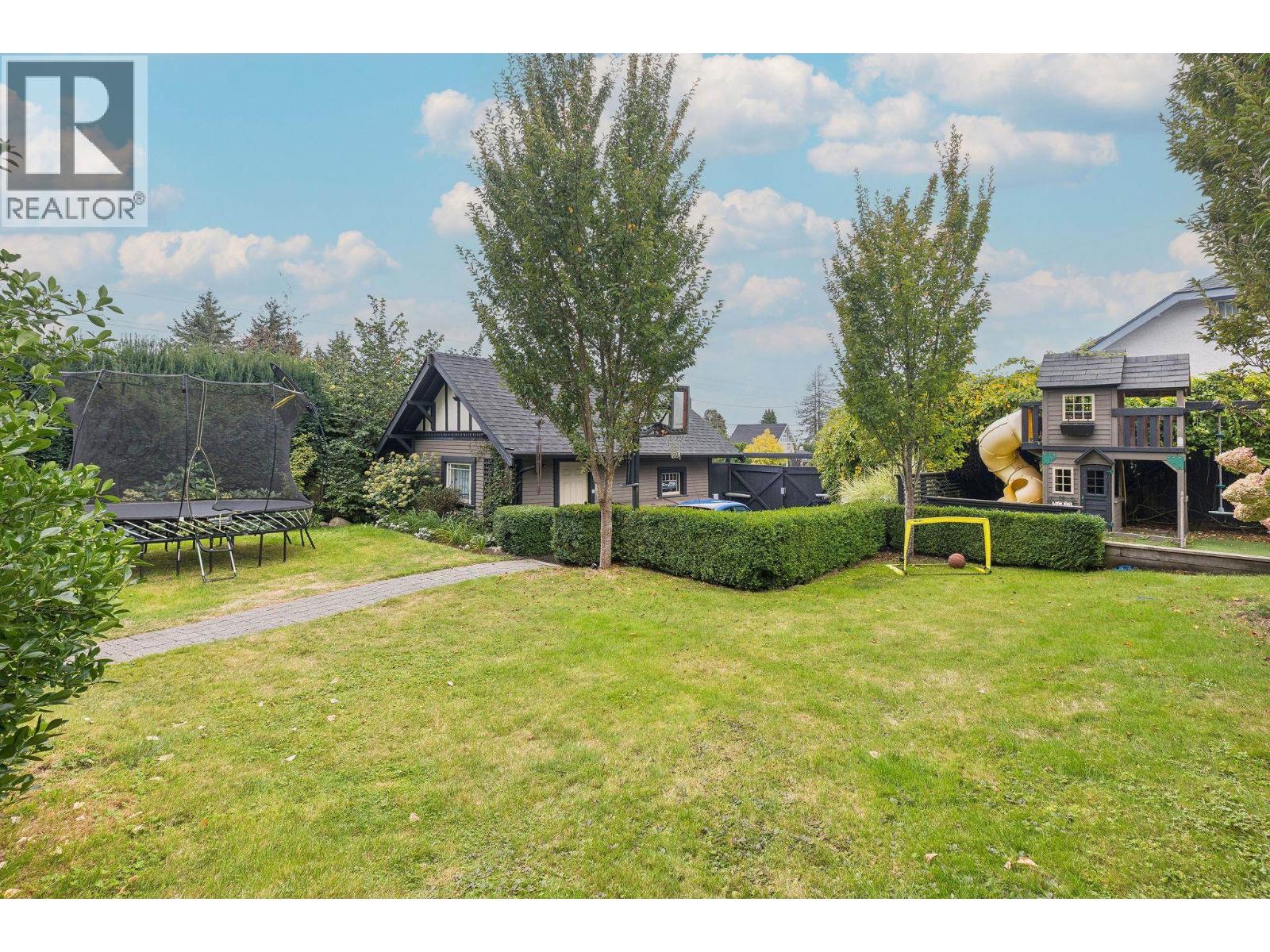 745 Grand Boulevard, North Vancouver, British Columbia  V7L 3W3 - Photo 13 - R3058114