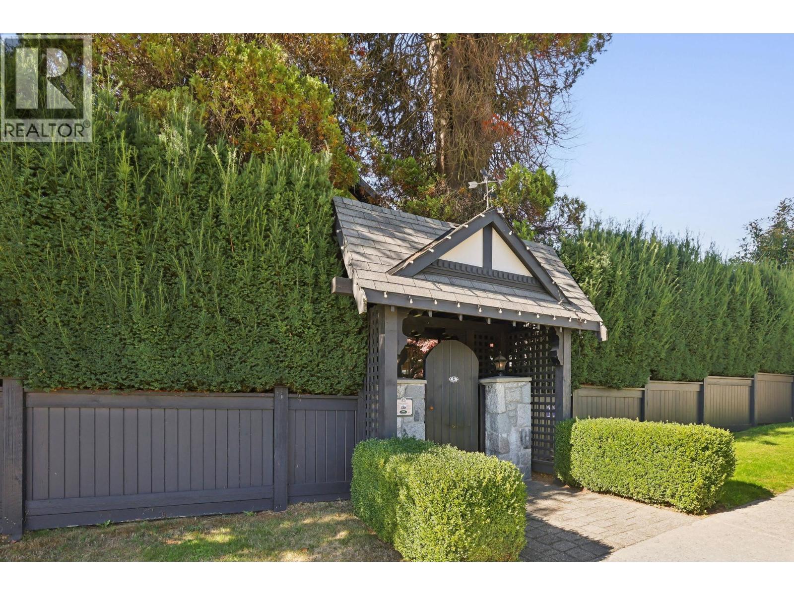 745 Grand Boulevard, North Vancouver, British Columbia  V7L 3W3 - Photo 32 - R3058114