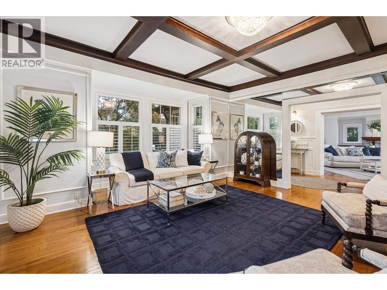 745 Grand Boulevard, North Vancouver, British Columbia  V7L 3W3 - Photo 5 - R3058114