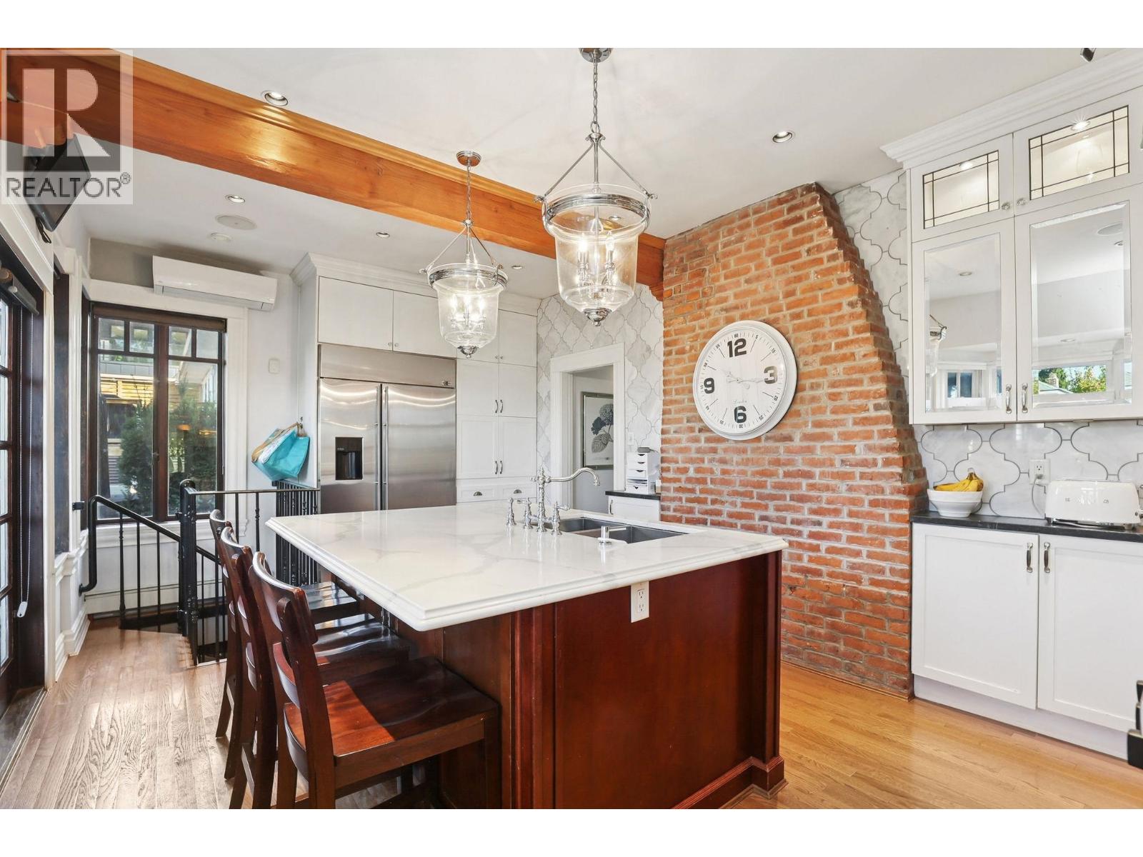 745 Grand Boulevard, North Vancouver, British Columbia  V7L 3W3 - Photo 9 - R3058114