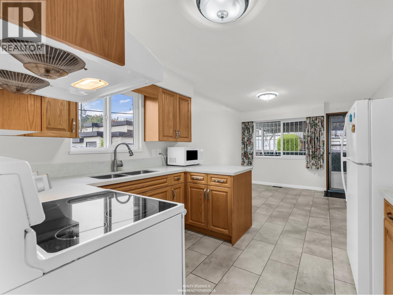 85 W 63rd Avenue, Vancouver, British Columbia  V5X 2H7 - Photo 19 - R3058119
