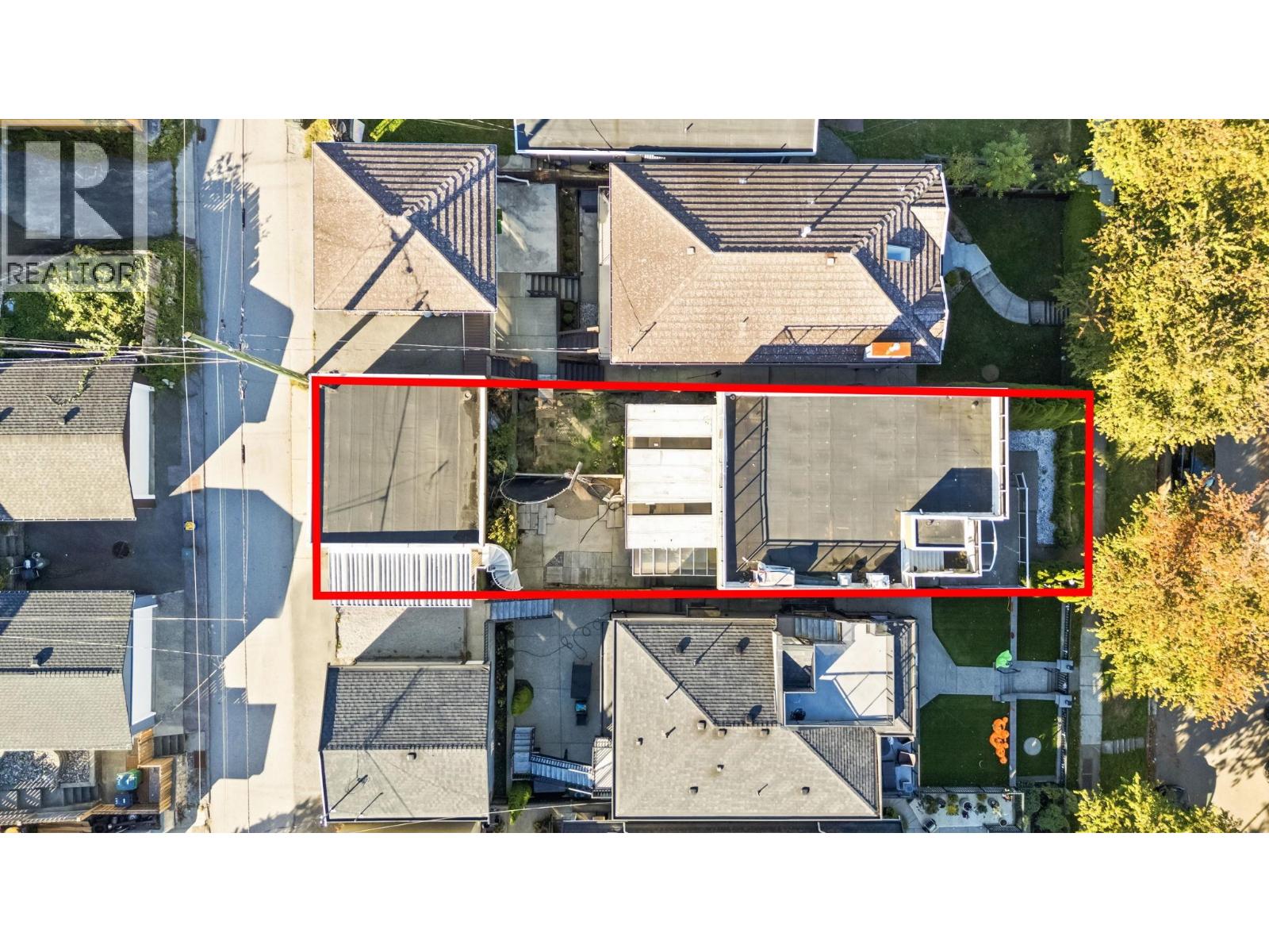 89 Ellesmere Avenue, Burnaby, British Columbia  V5B 3S5 - Photo 9 - R3058136