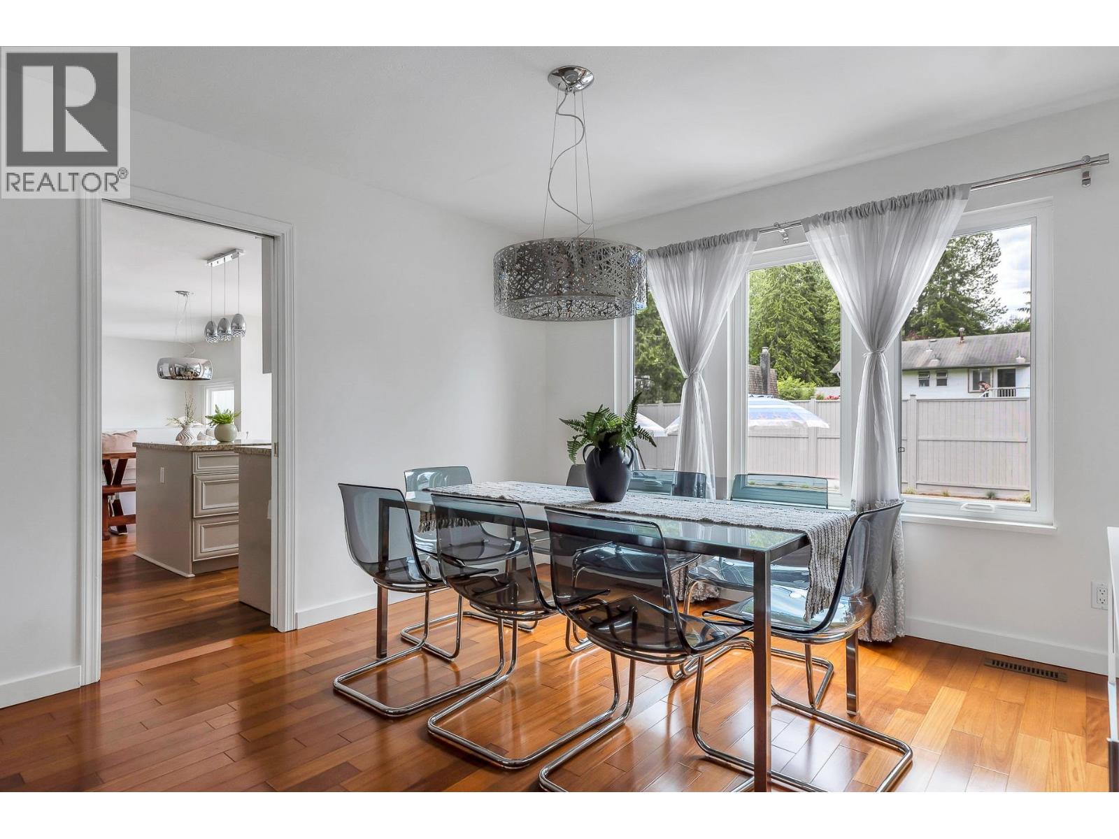 2021 Rufus Drive, North Vancouver, British Columbia  V7J 3N2 - Photo 9 - R3048449