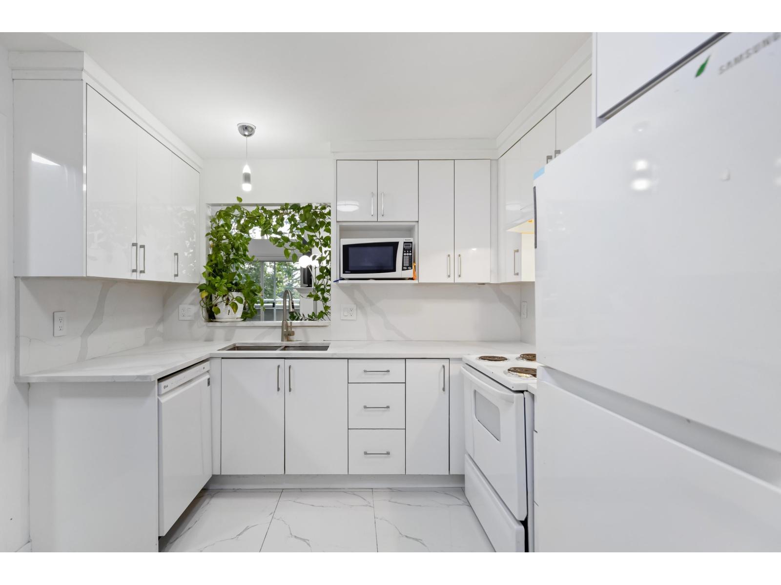 404 12125 75a Avenue, Surrey, British Columbia  V3W 1B9 - Photo 12 - R3057745