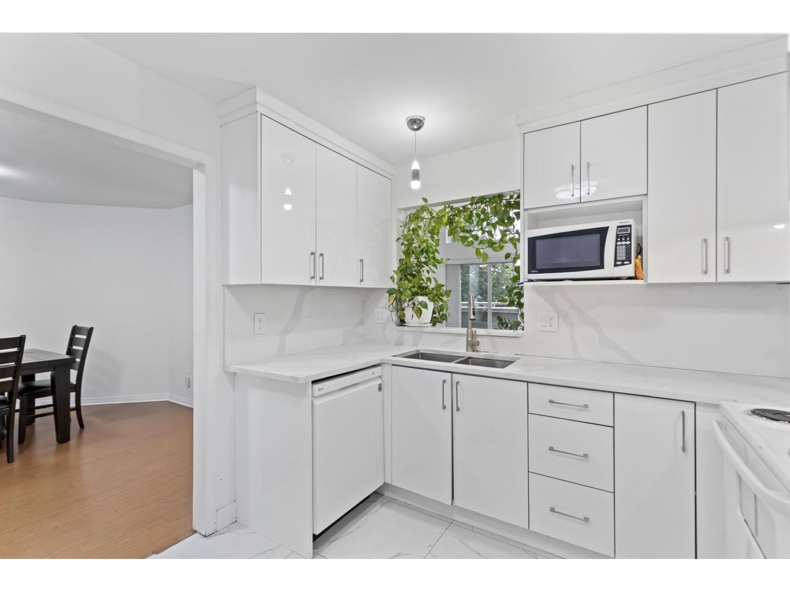 404 12125 75a Avenue, Surrey, British Columbia  V3W 1B9 - Photo 13 - R3057745