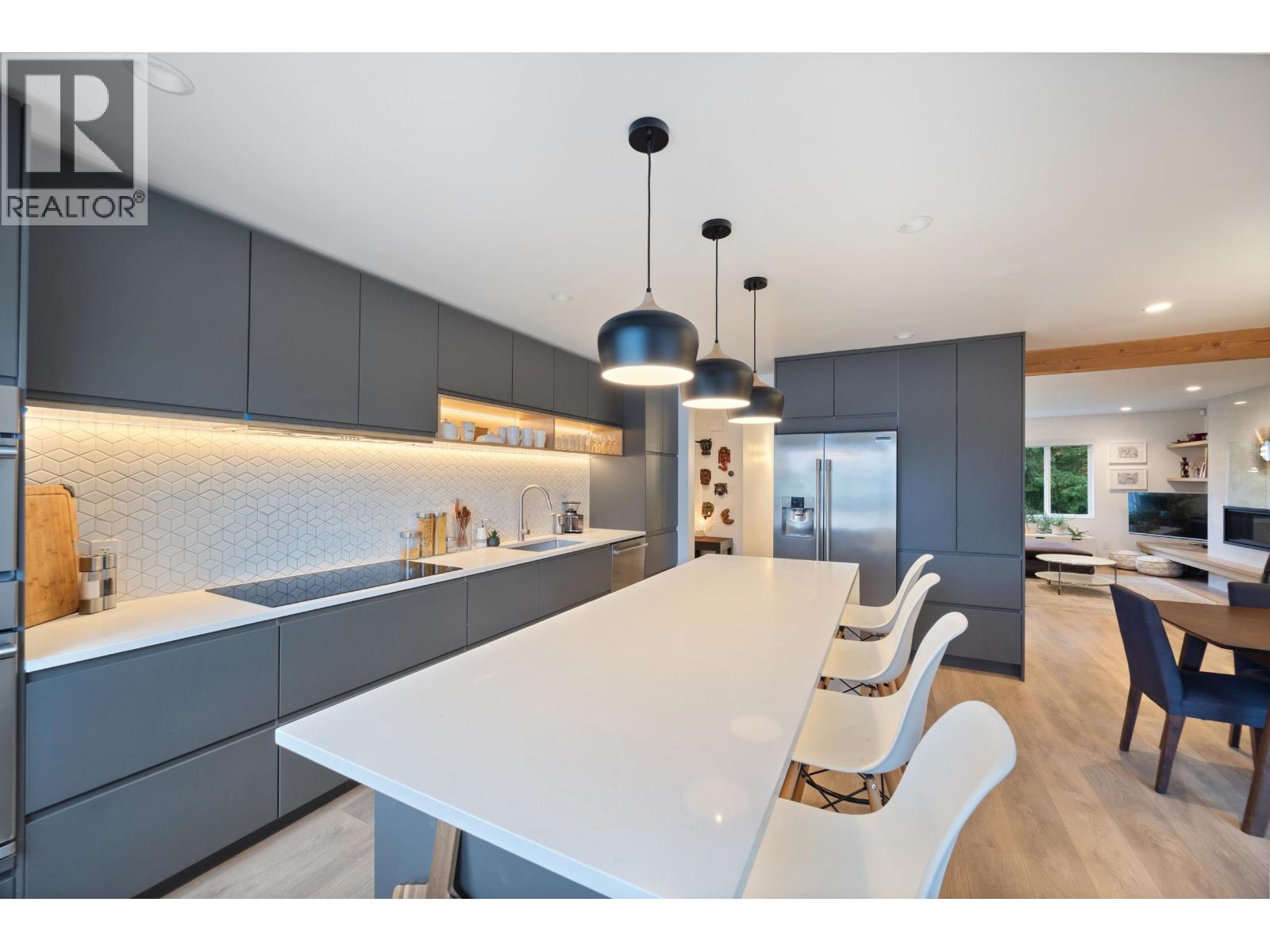 4931 Woodsworth Street, Burnaby, British Columbia  V5G 1S3 - Photo 13 - R3058034
