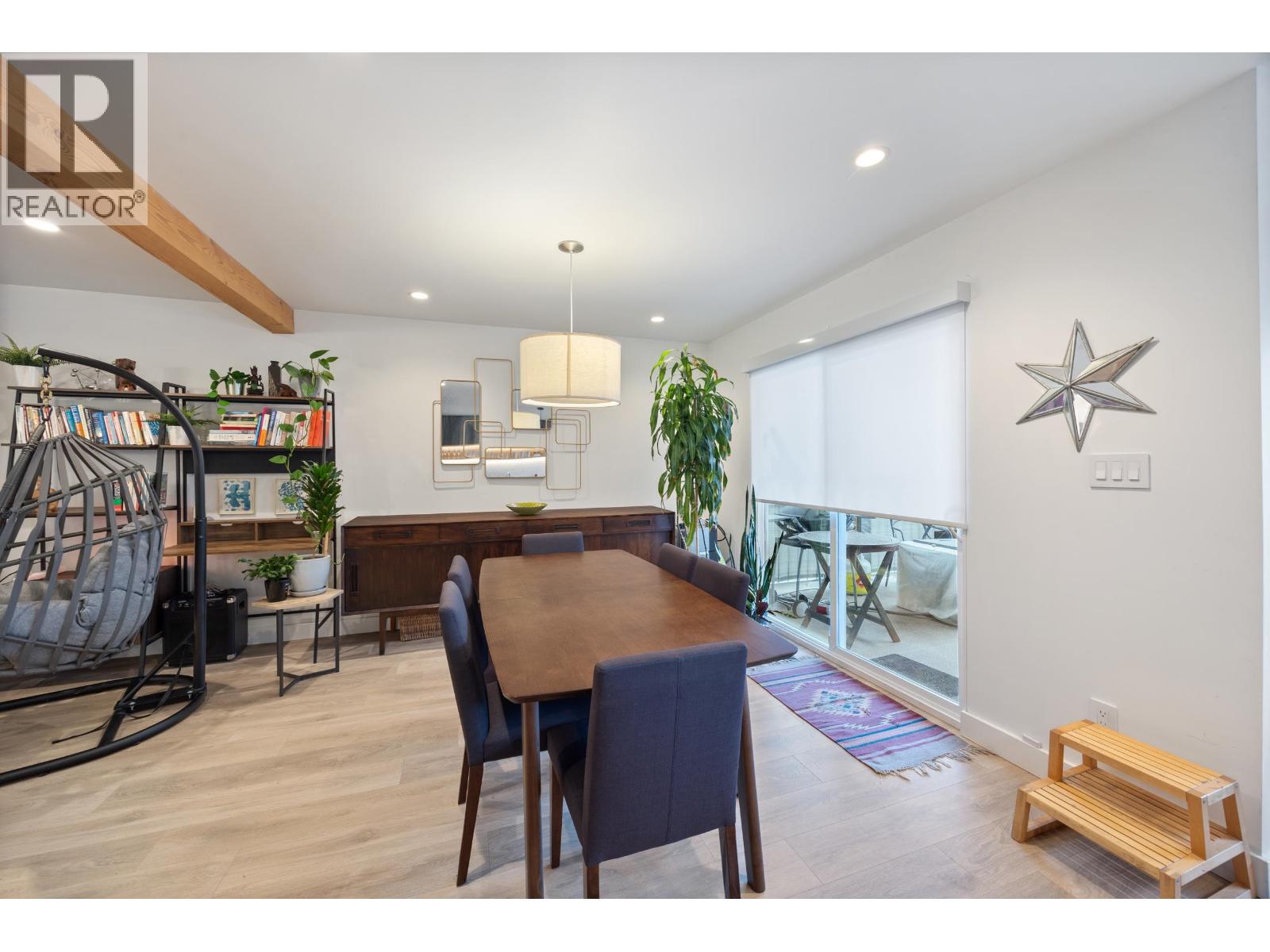 4931 Woodsworth Street, Burnaby, British Columbia  V5G 1S3 - Photo 10 - R3058034