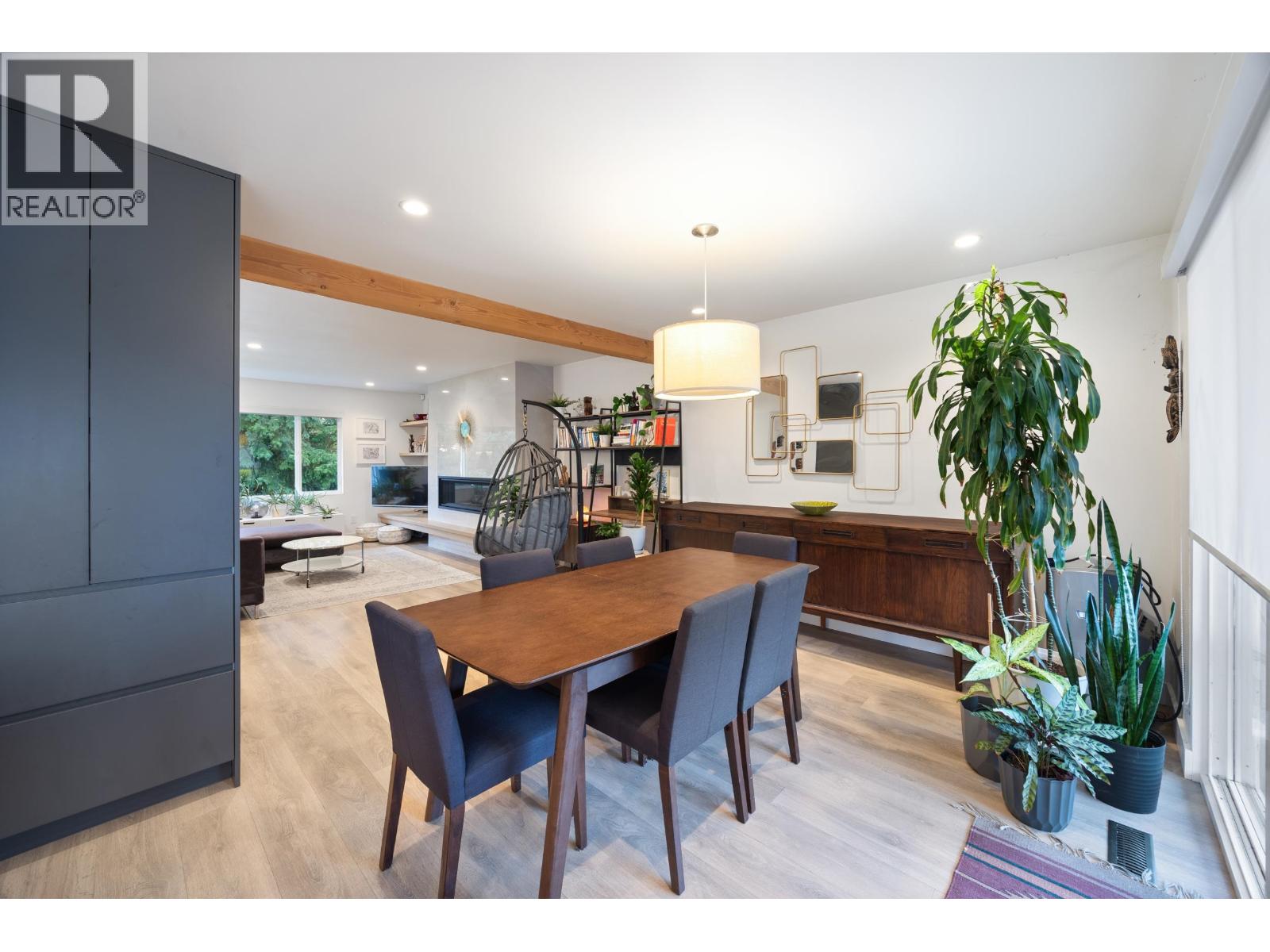 4931 Woodsworth Street, Burnaby, British Columbia  V5G 1S3 - Photo 11 - R3058034