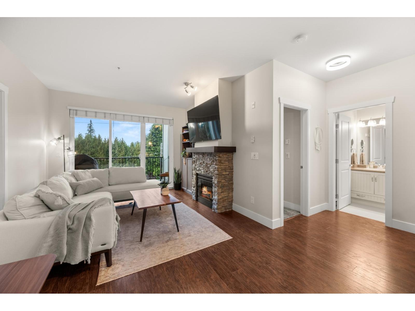 309 3192 Gladwin Road, Abbotsford, British Columbia  V2T 6M9 - Photo 4 - R3058067