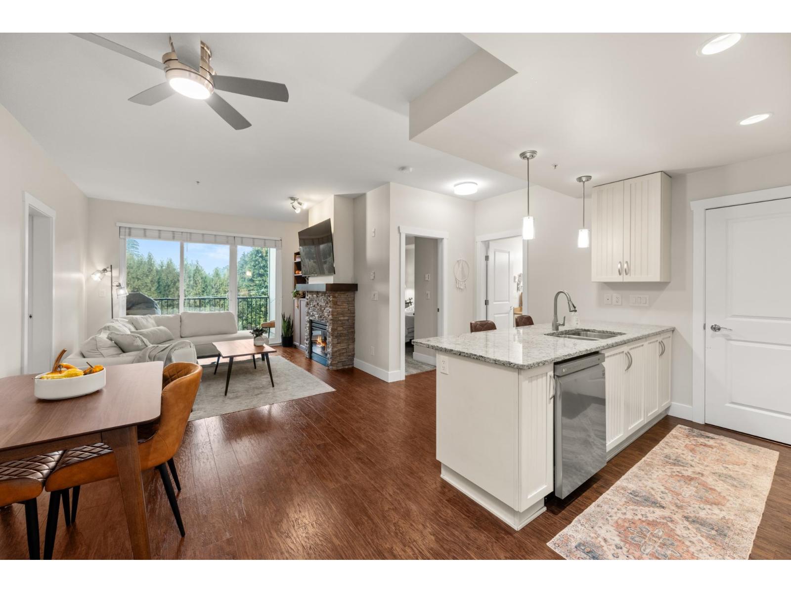 309 3192 Gladwin Road, Abbotsford, British Columbia  V2T 6M9 - Photo 10 - R3058067