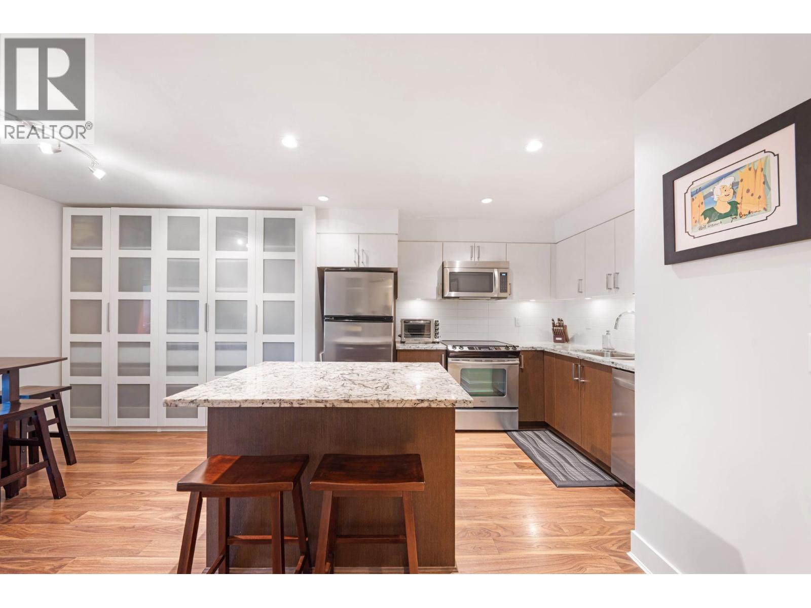 213 85 Eighth Avenue, New Westminster, British Columbia  V3L 0E9 - Photo 8 - R3057872