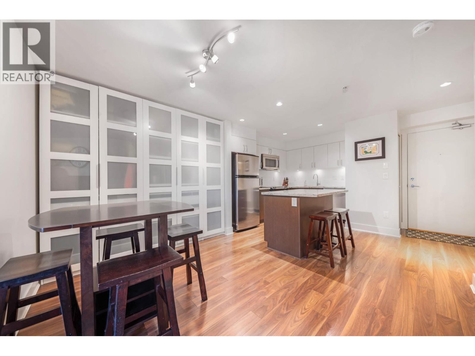 213 85 Eighth Avenue, New Westminster, British Columbia  V3L 0E9 - Photo 10 - R3057872