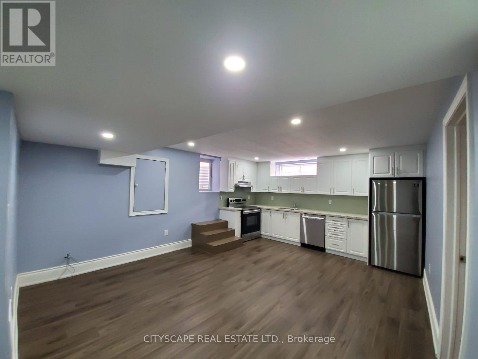 Bsmt - 501 Queen Mary Drive, Brampton, Ontario  L7A 4Y1 - Photo 3 - W12461287