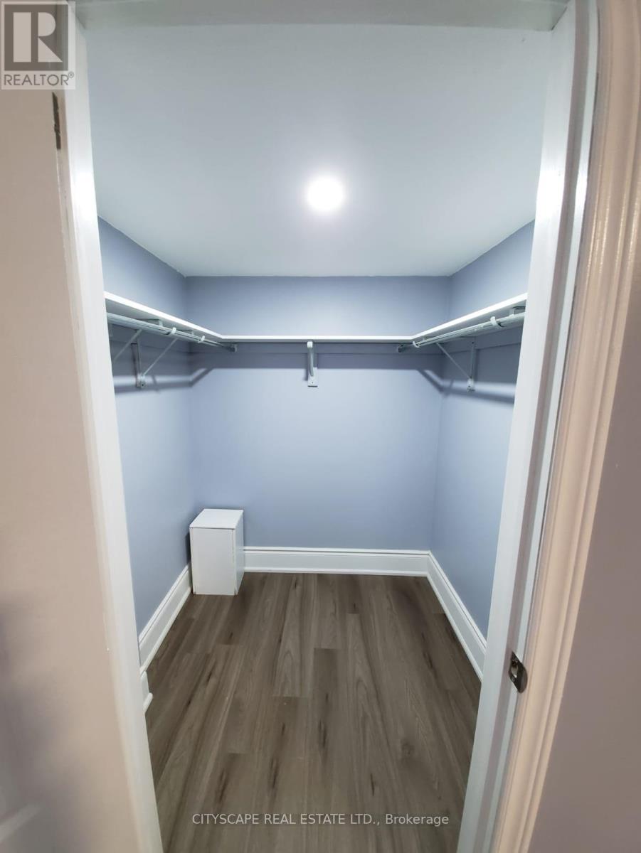 Bsmt - 501 Queen Mary Drive, Brampton, Ontario  L7A 4Y1 - Photo 8 - W12461287
