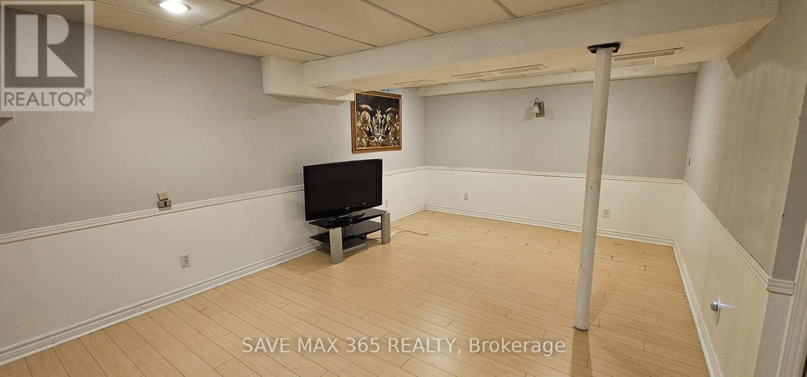 19 Morley Crescent, Brampton, Ontario  L6S 3K8 - Photo 12 - W12461290