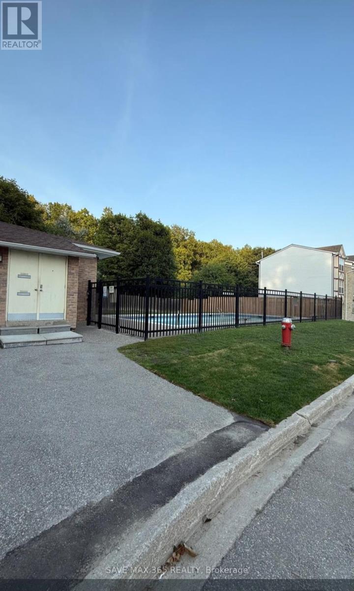 19 Morley Crescent, Brampton, Ontario  L6S 3K8 - Photo 16 - W12461290