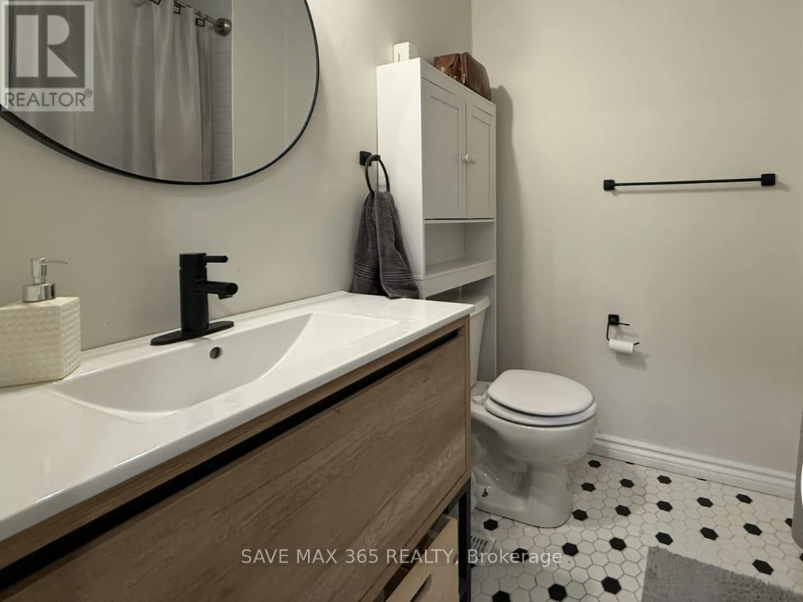 19 Morley Crescent, Brampton, Ontario  L6S 3K8 - Photo 8 - W12461290
