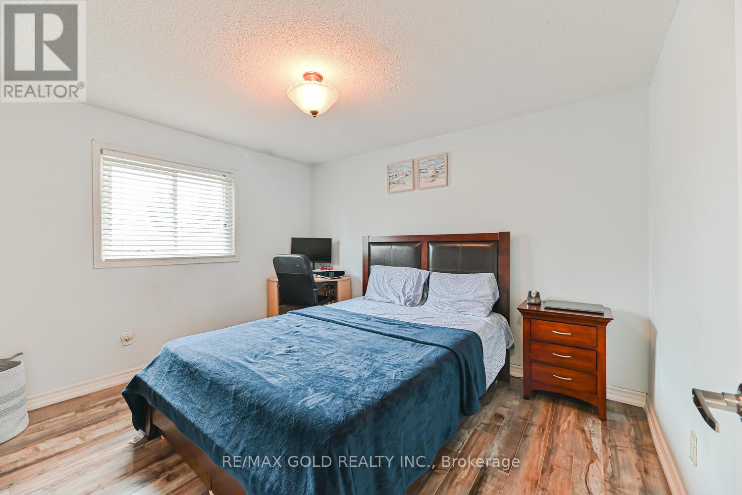 22 Niagara Place, Brampton (Westgate), Ontario  L6S 4Z1 - Photo 21 - W12461291