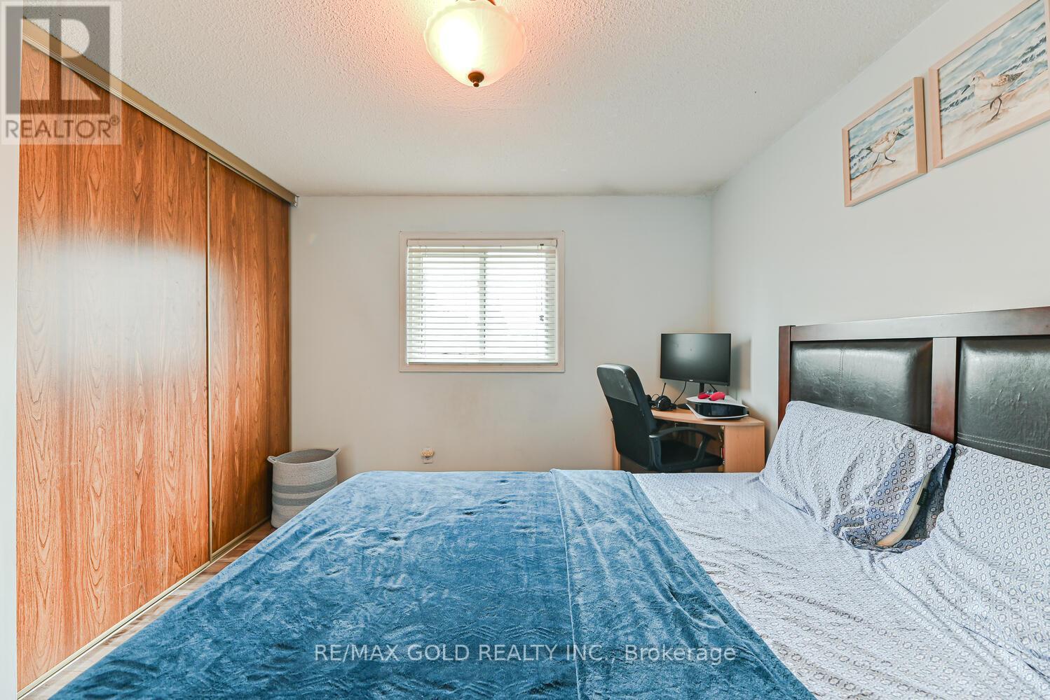 22 Niagara Place, Brampton (Westgate), Ontario  L6S 4Z1 - Photo 22 - W12461291
