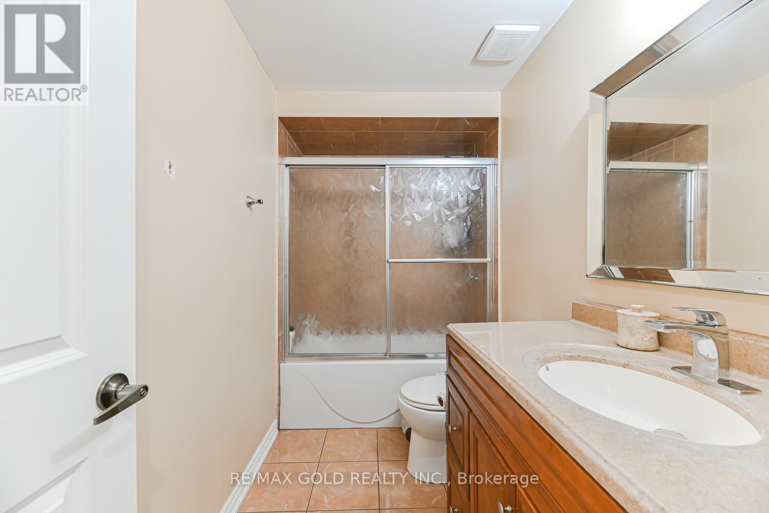 22 Niagara Place, Brampton (Westgate), Ontario  L6S 4Z1 - Photo 25 - W12461291