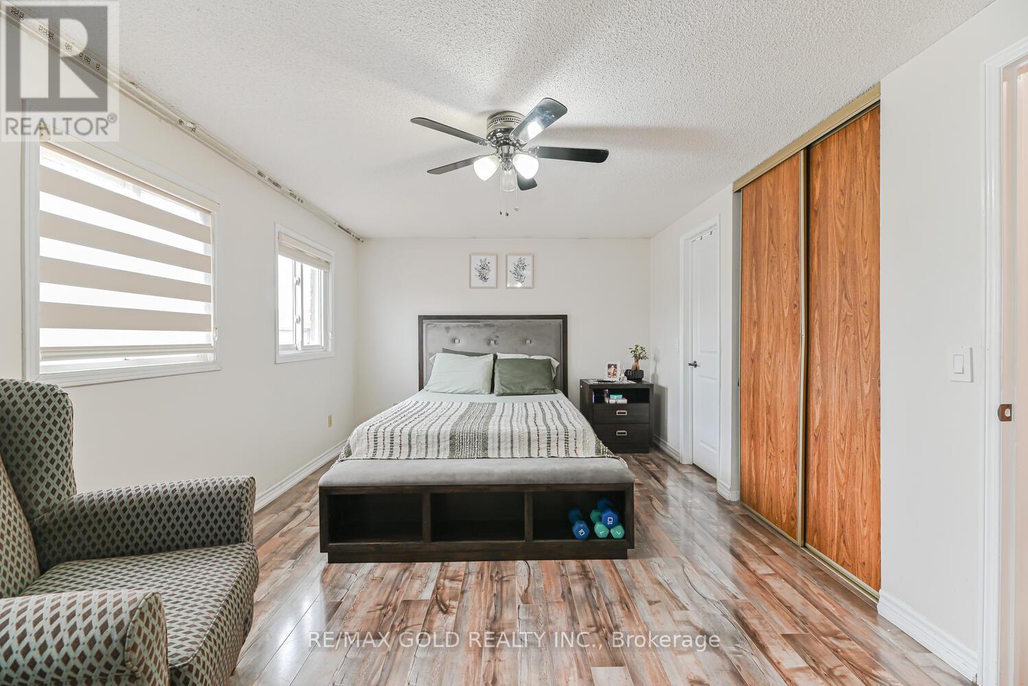 22 Niagara Place, Brampton (Westgate), Ontario  L6S 4Z1 - Photo 27 - W12461291