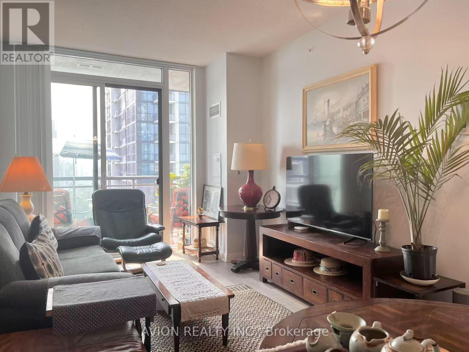 1506 - 5025 Four Springs Avenue, Mississauga, Ontario  L5R 0G5 - Photo 4 - W12461300