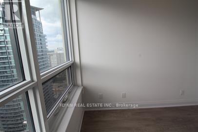 2001 - 36 Elm Drive, Mississauga, Ontario  L5B 0N3 - Photo 11 - W12461311