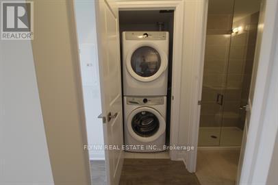 2001 - 36 Elm Drive, Mississauga, Ontario  L5B 0N3 - Photo 13 - W12461311