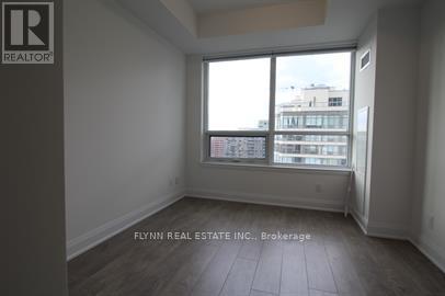 2001 - 36 Elm Drive, Mississauga, Ontario  L5B 0N3 - Photo 8 - W12461311