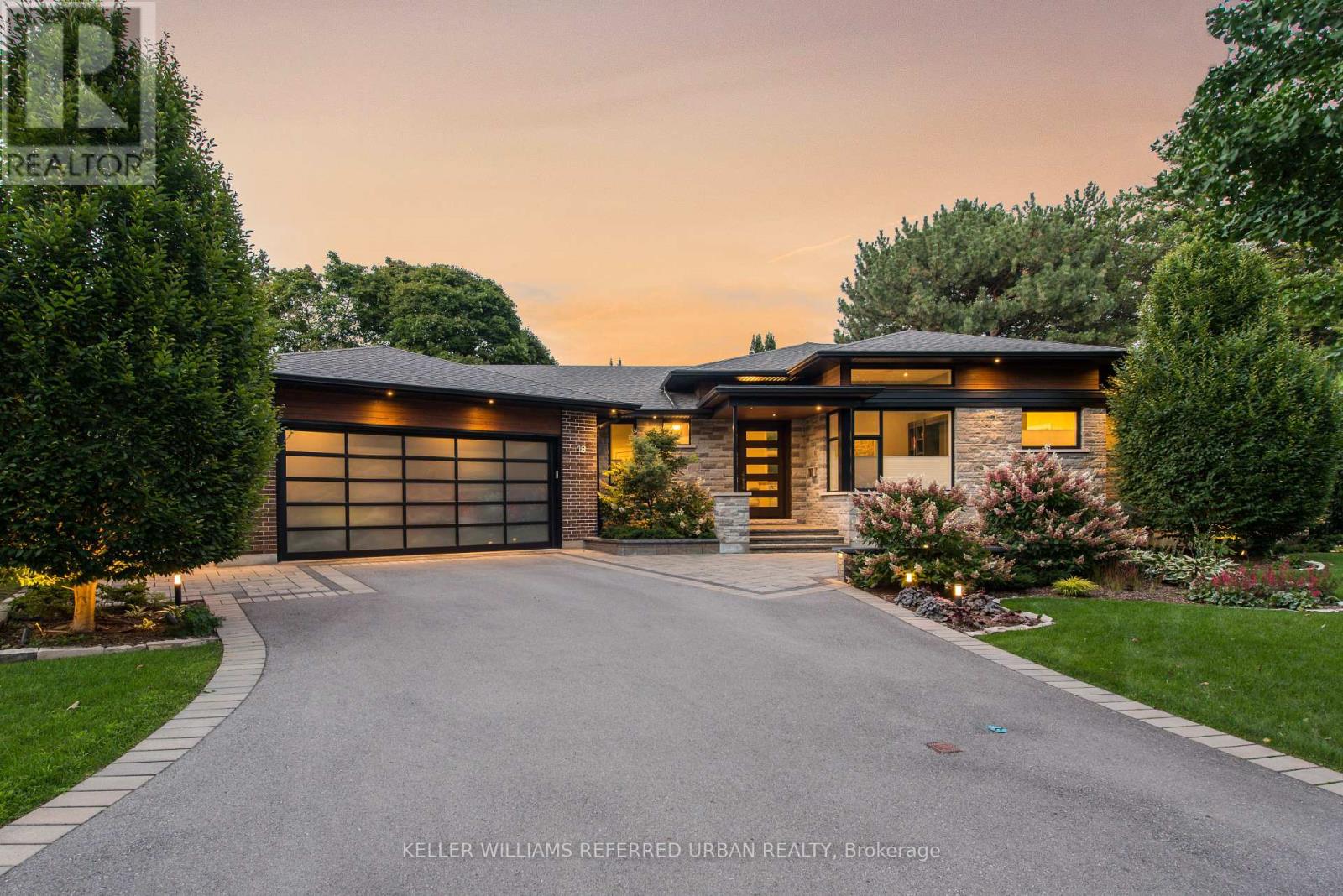 18 PLUMBSTEAD COURT, Toronto, Ontario
