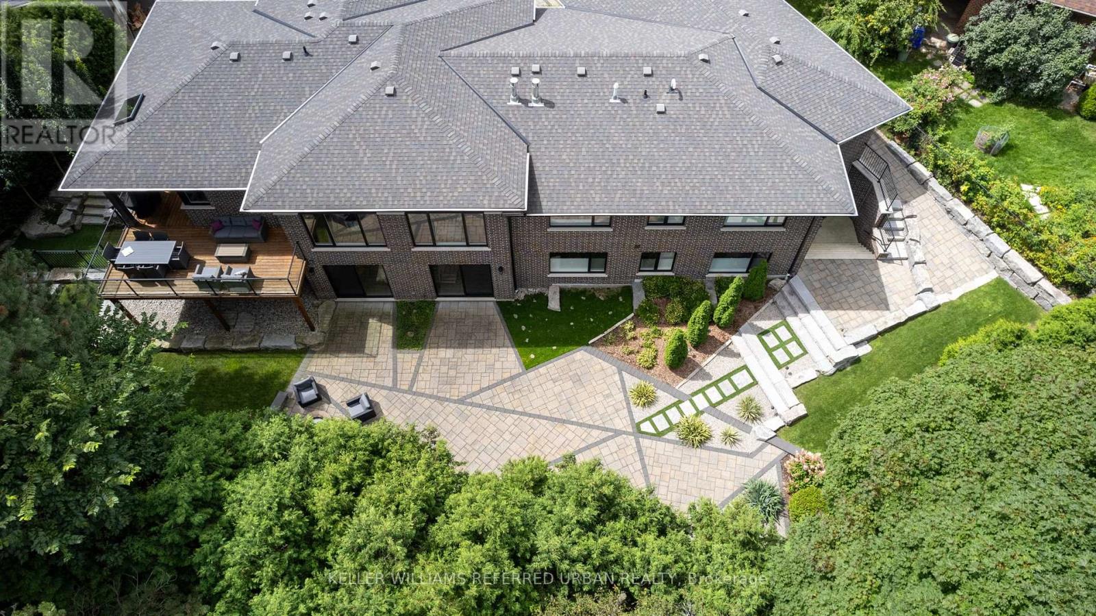 18 Plumbstead Court, Toronto, Ontario  M9A 1V5 - Photo 13 - W12461327