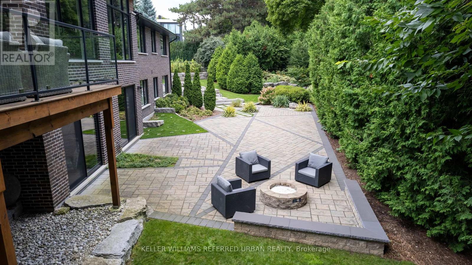 18 Plumbstead Court, Toronto, Ontario  M9A 1V5 - Photo 15 - W12461327