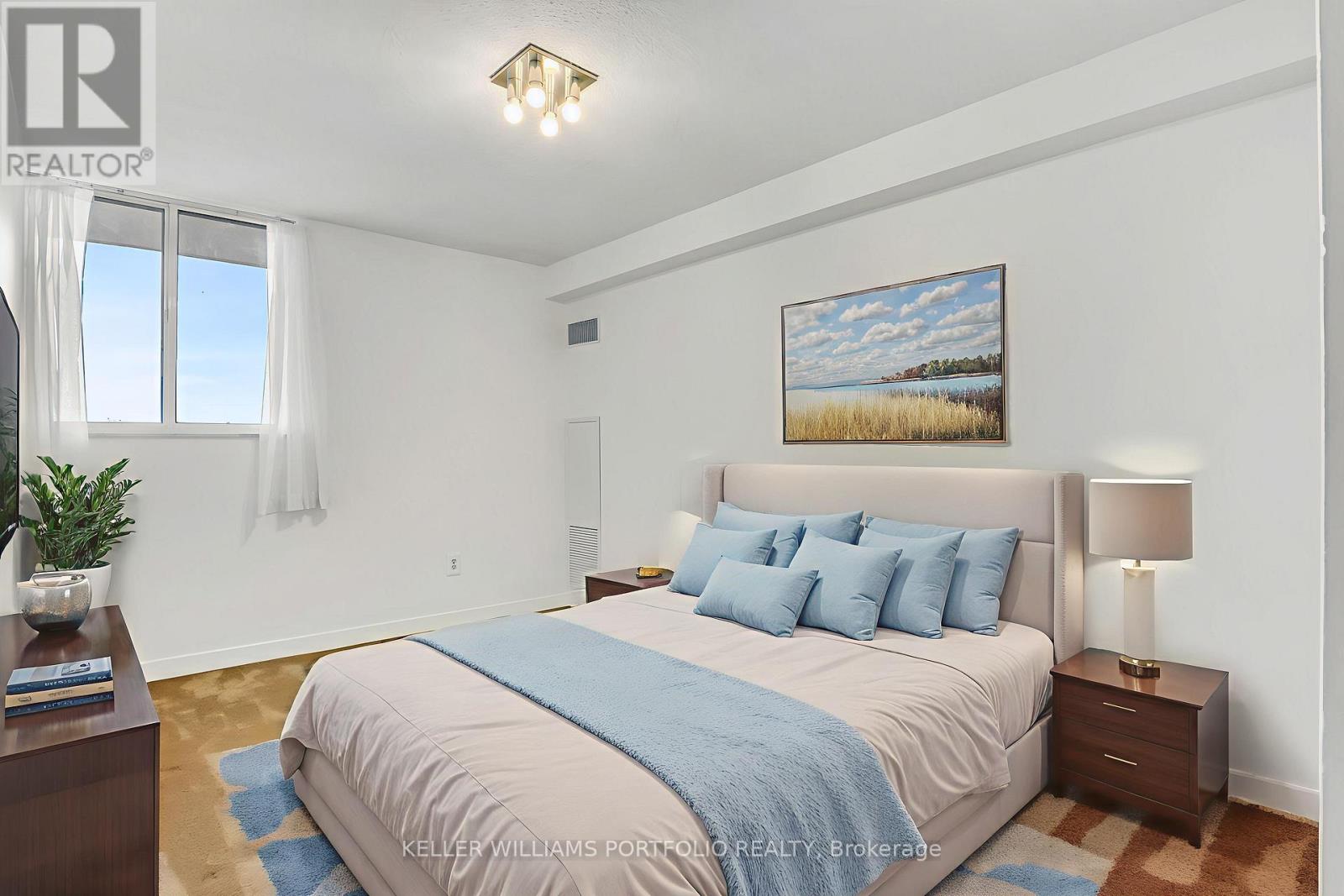 710 - 820 Burnhamthorpe Road, Toronto (Markland Wood), Ontario  M9C 4W2 - Photo 25 - W12461332