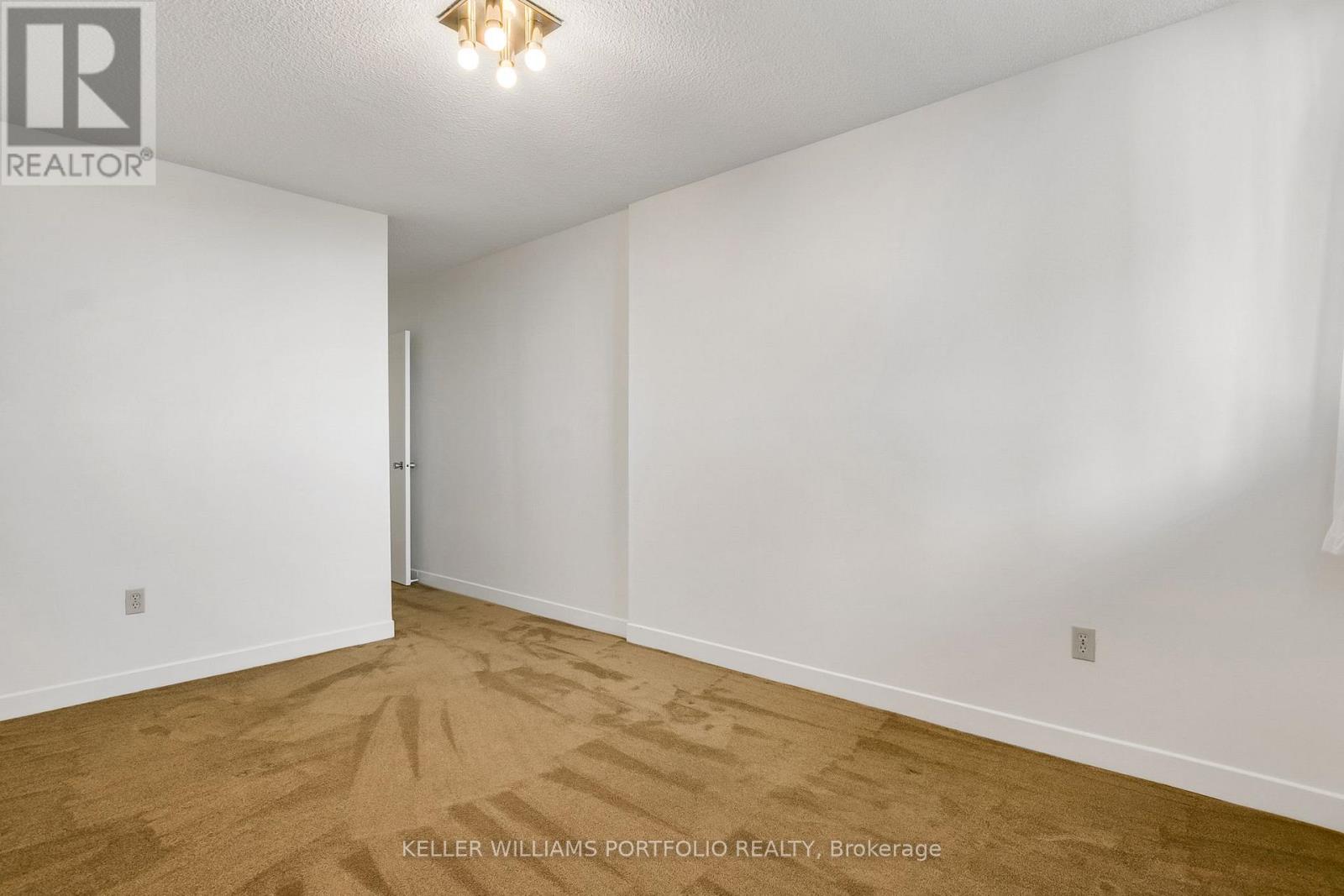 710 - 820 Burnhamthorpe Road, Toronto (Markland Wood), Ontario  M9C 4W2 - Photo 27 - W12461332