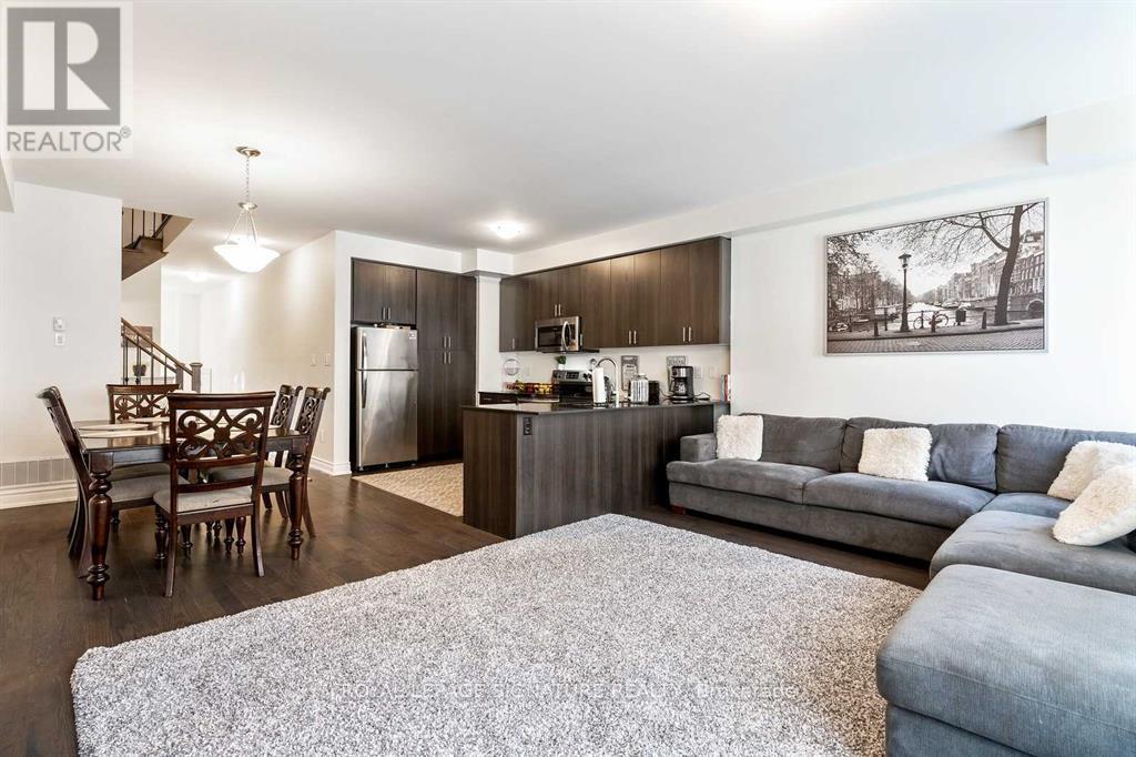 433 Izumi Gate, Milton, Ontario  L9T 2X5 - Photo 2 - W12461346