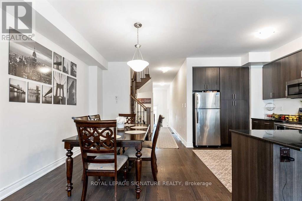 433 Izumi Gate, Milton, Ontario  L9T 2X5 - Photo 4 - W12461346