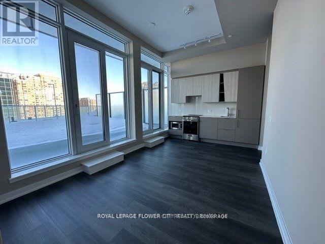 601 - 3900 Confederation Parkway, Mississauga, Ontario  L5B 0M3 - Photo 7 - W12461352
