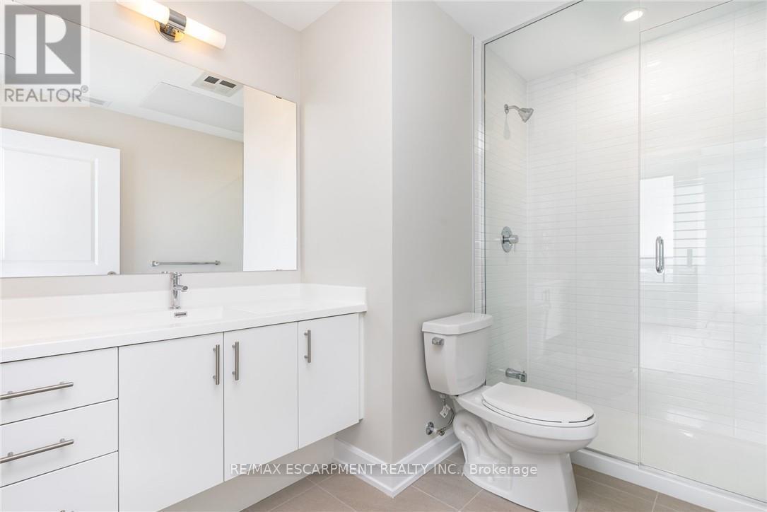 1702 - 3220 William Coltson Avenue, Oakville, Ontario  L6H 7X9 - Photo 10 - W12461353